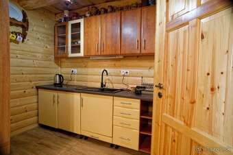 NA PREDAJ ZRUBOVÉ CHATY V TATRANSKEJ ŠTRBE - 6