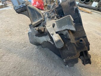 Predam diely z Peugeot - 6