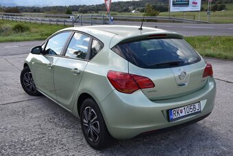 Opel Astra Classic III 1.7 CDTi 110k - 6