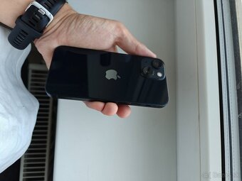 Predám čierny iPhone 13 mini 128GB - 6