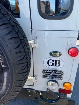 Predám Land Rover Defender 2,5 TD - 6