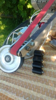 Pásová bruska na noze - 6