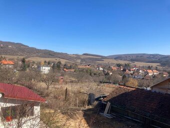 Na predaj: Priestranný dvojgeneračný dom v podhorskej obci J - 6