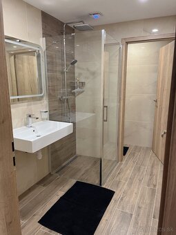 Na prenájom zrekonštruovaná časť RD - 6