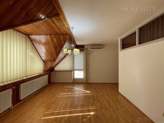 4 izbový byt, 125 m2 + 25 m2 slnečná terasa, garáž, Trenčín, - 6