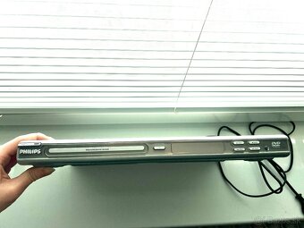 DVD VIDEO PREHRÁVAČ Philips DVP3005 - 6