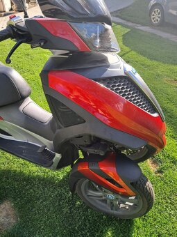Predam PIAGGIO MP3 300 , YOURBAN ,,B" vodičák - 6