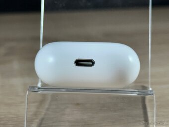 NOVÉ Apple AirPods 4 - 6