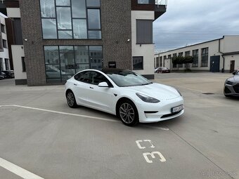 Tesla Model 3 RWD 2023 - 6