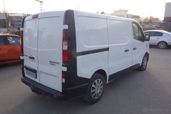 Renault Trafic TECH 1,6DCi 92kW 2 x Šoupačky 2018 138t. k - 6