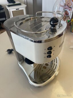 Pákový kávovar DeLonghi - 6