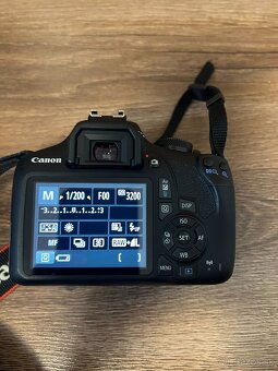 Canon EOS 2000D - 6