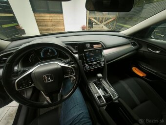 Predám auto Honda Civic 1.5 VTEC Turbo benzín - 6