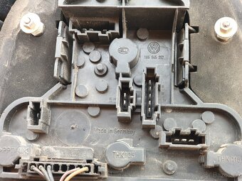 Pravé zadné svetlo • VW Golf 3 hatchback - 6