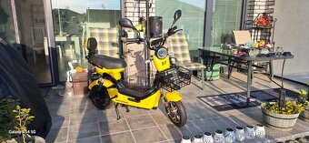 Predám NEJAZDENÝ El. MOPED - bez nutnosti VP - 6