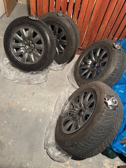 Komplet zimné kolesa - 215/65 r17 bridgestone -  5x114,30 - 6