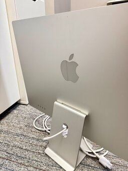 Apple iMac 24" M1, 2021, 256GB + magic keyboard / mouse - 6