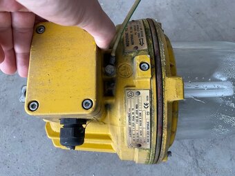 Priemyselné svetlá a lampy, lustre. - 6