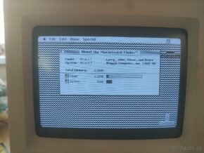 Apple Macintosh Classic - 6