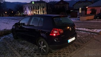 Volkswagen Golf 1.4 benzín - 6