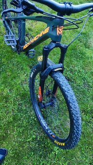 ROCKMASHINE BLIZZ karbonovy M - 6