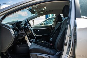 Hyundai i30 CW 1.6i CRDi VGT Family - 6