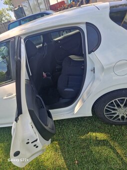 Peugeot 208 automat - 6