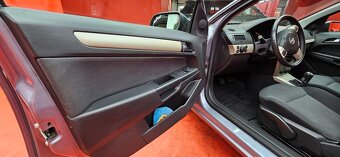 Opel Astra ST Combi 74kw Manuál 1.7 CDTi - 6