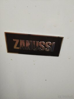 Predám chladničku Zanussi 120 l - 6