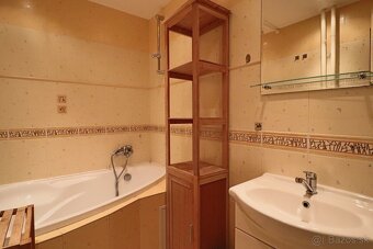 Zrekonštruovaný a zariadený 2-izb. byt s balkónom - Hroncova - 6