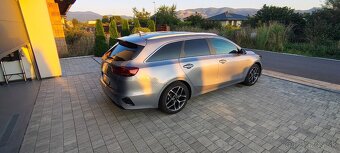 Kia Ceed SW 1,5TGDi+A7+Gold+Gold Pack+LED - 6