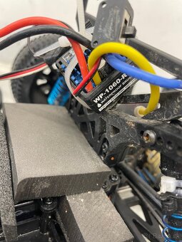 1:10 RC Short Course LRP Twister 2WD - 6