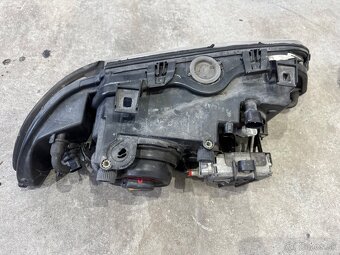 Xenon svetlá BMW e39 predné - 6