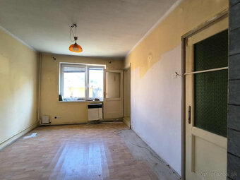 ❗️RODINNÝ POL DOM NA PREDAJ PARTIZÁNSKE - PRIAMO V CENTRE M - 6