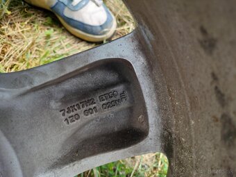 4ks alu disky orig. Škoda 5x112 R17 pneu 5mm - 6