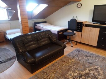 ROBOTNIKOM CUDZINCOM 4 izbovi podkrovny byt - 6