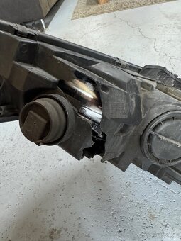 Full led svetlo audi a4 b9 2022 - 6