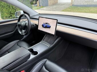 Tesla Model Y 82kWh Performance - 6