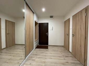 PREDAJ, KRÁSNY 2 IZBOVÝ BYT- ST.JUH POPRAD - 6