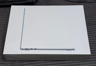 MacBook Air M2 (2022) - 16GB RAM | 256 GB SSD - 6