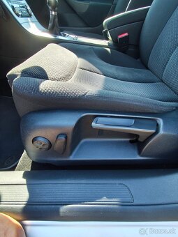 VW Passat 1,6 TDI blue motion 2010 - 6