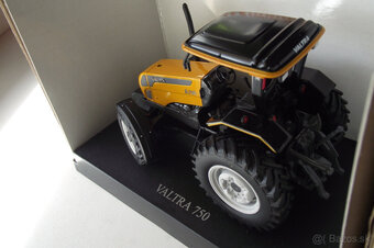 1:32 Valtra - 6