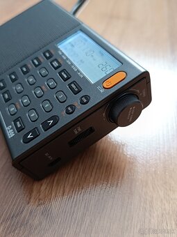 XHDATA D-808 - 6