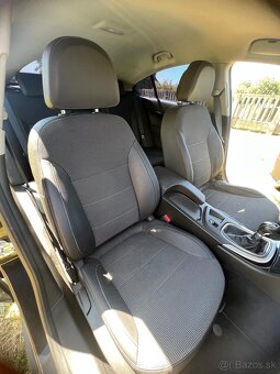 Opel Insignia 2.0 CDTI - 6