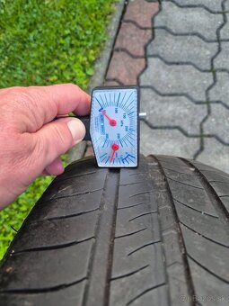 Predám letné pneumatiky Michelin R16 - 6