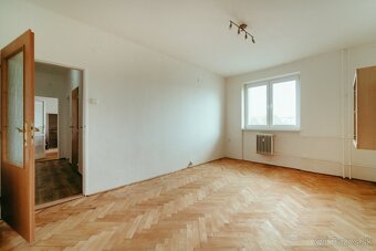 NA PRENÁJOM 3i BYT, M. NEŠPORA, HOLÍČ - 6