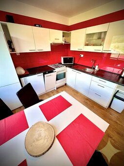 REZERVOVANÉ - Exkluzívne na predaj rekonštruovaný 3izbový by - 6