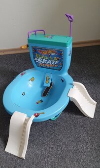 Hot Wheels, Tech Deck, Nerf, Minecraft - 6