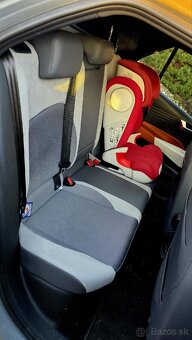 ID.3 zajímavá výbava, auto jako nové - 6