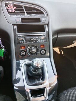 Peugeot 5008 2.0HDi - 6